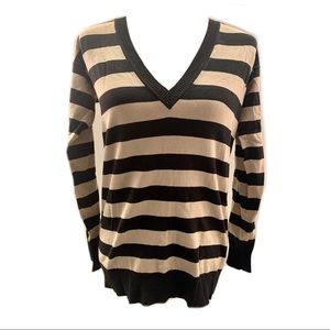 Ladies long sleeve shirt. Willi Smith